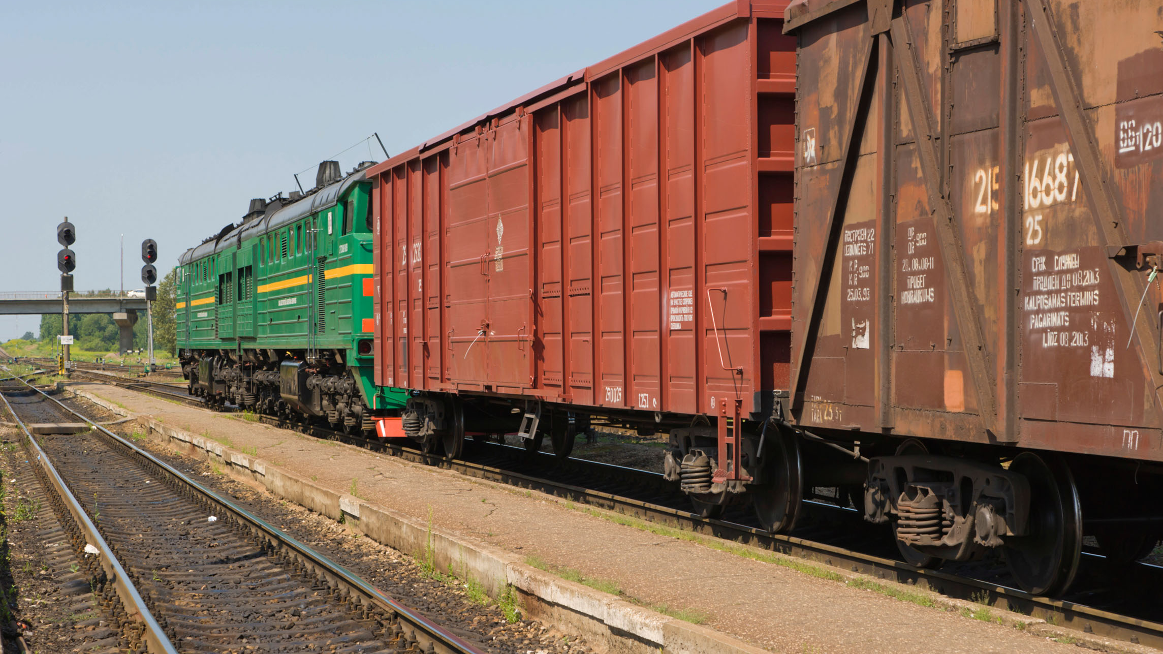 专业从事国际铁路联运,大陆桥运输,多式联运,国际过境货物运输,海铁